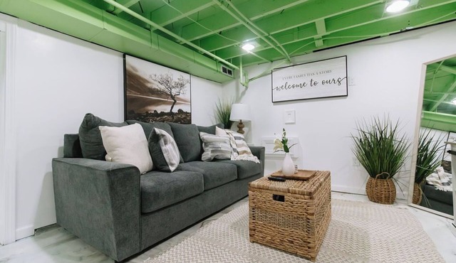Prime location-Comfy-Guest Suite-Spacious