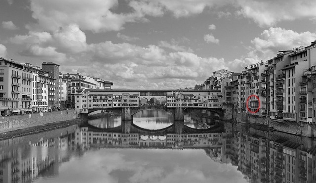 Prime location, comfort and a stunning view of Ponte Vecchio!
