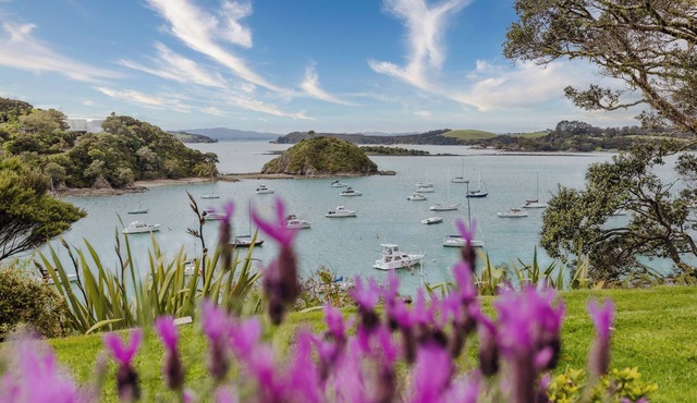 Prime Waterfront Studio in Opito Bay - One of the Bay's Best Spots