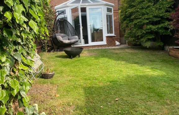 Princes Risborough, Buckinghamshire, comfortable double room, quiet and central location