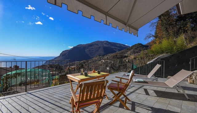 Principe, with huge balcony and lake view