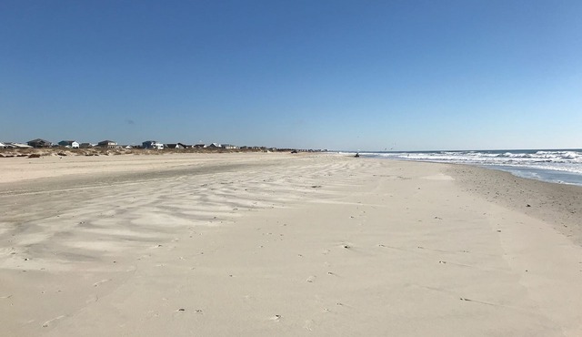 Prior Engagement: Pet Friendly Beach Cottage at Emerald Isle on The Point