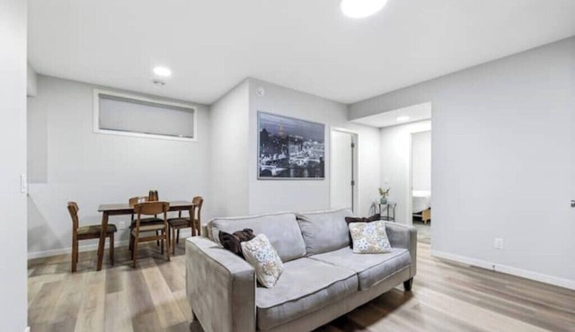 Pristine 1 bedroom basement