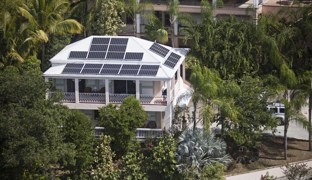 "Pristine 2bdrm/2bth, Epic Views, Generator, 5 Star reviews, Near Cruz Bay!"