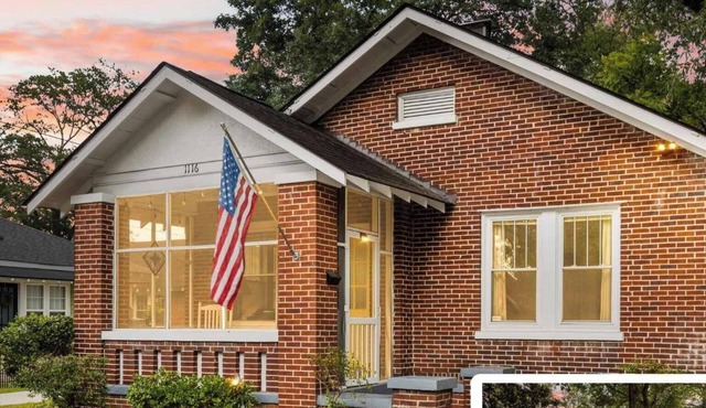 Pristine Historic Bungalow: 2 King Suites | Near USC | Firepit