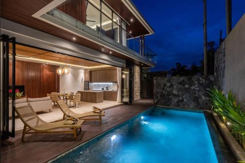 Pristine & Modern Gem Luxury 3bd Villa in Umalas