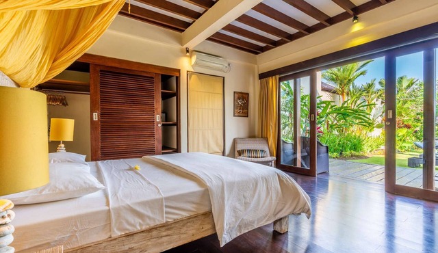 Pristine Villa Yuyu Balian