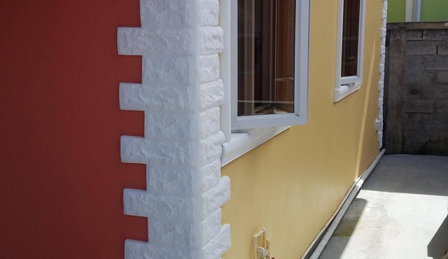 Private 1 bedroom, modern self contained cottage in the heart of Soufriere