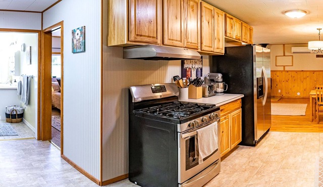 Private 3 Bedroom House with Attached 1 Bedroom Apartment