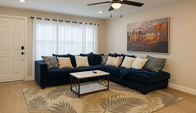 Private 3BR Apt: Sleeps 8, 5 Beds, Group-Friendly, Wi-Fi, Parking, Near NYC