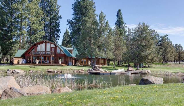 Private 40-Acre Ranch + Pool, Sauna w/Yurt