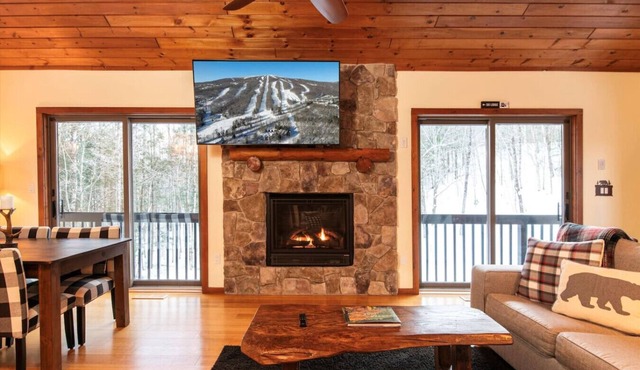 Private 5BR Mountain Retreat | Walk to Buttermilk Falls, Hot Tub & Fire Pit