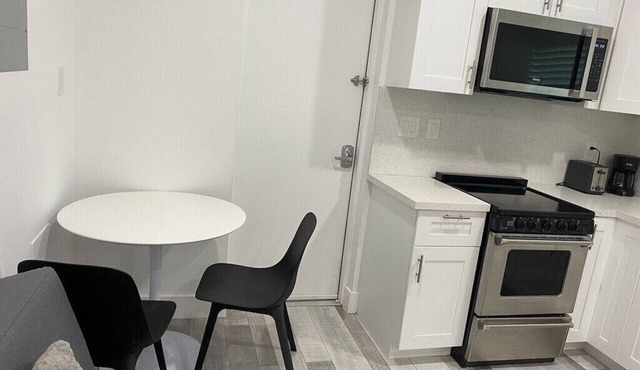 Private Access Full Size Studio Close to Hollywood Beach