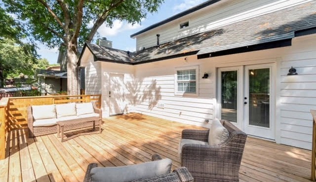 Private and quiet home with a large back deck