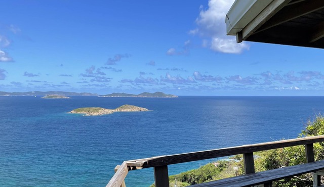Private and Quiet with Panoramic Ocean Views – Sugar Bird Cottage