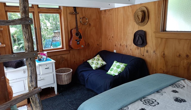 Private and Relaxing pet friendly cabin near Barrytown and Punakaiki