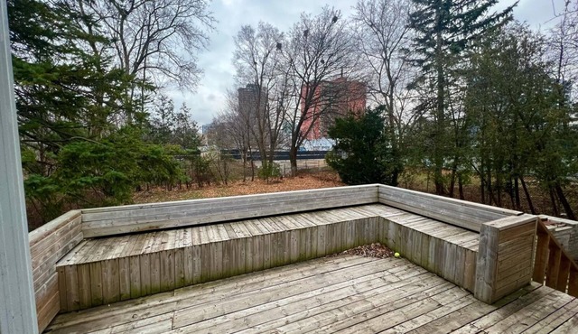 Private and Spacious Room in Toronto