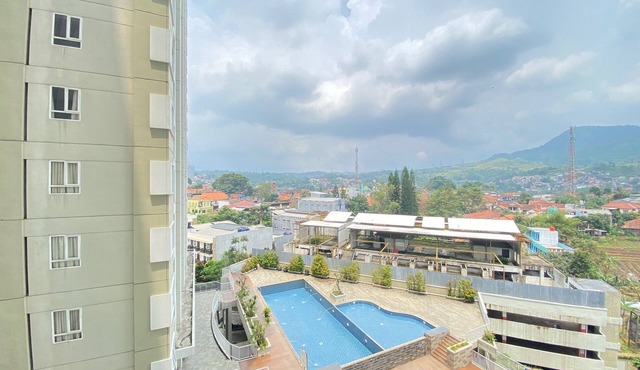 Private And Spacious Studio Room At Skyland City Jatinangor