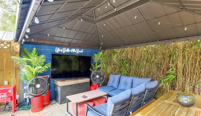 Private Backyard Experience with Hot Tub!