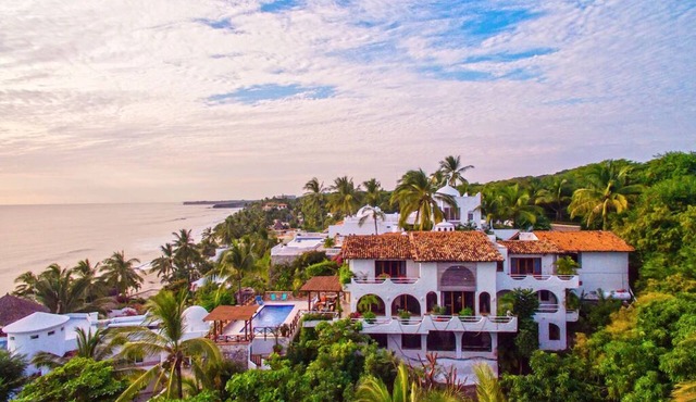 Private Beach- Amazing Surf- Pool -Staff - Gated Home- Suburban & Chef Available