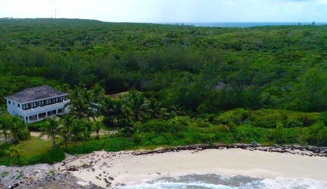 Private Beachfront Home w/Pool, Solar, Banks Rd, Walk to Restaurants