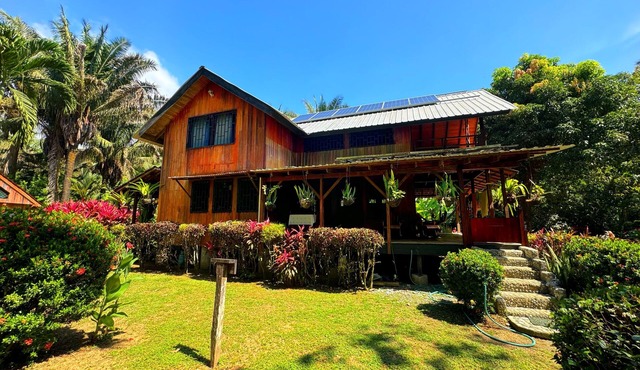 Private Beachfront Eco Lodge Near Corcovado National Park