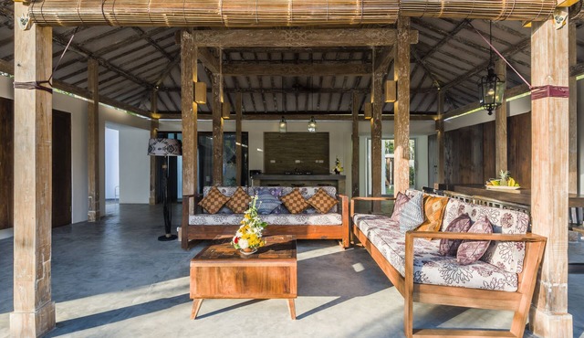 Private beachfront Villas with private pool and huge garden