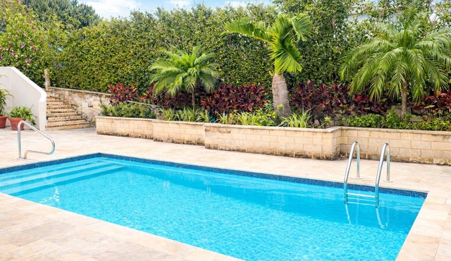 Private Bermuda Retreat Pool, sun, and Island comfort