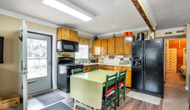 Private Cabin in Snake Creek Cyn. Midway and Soldier Hollow/Deer Creek