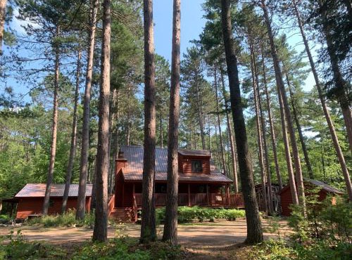 Private Cabin Retreat! Sauna, Trails & Lake Access