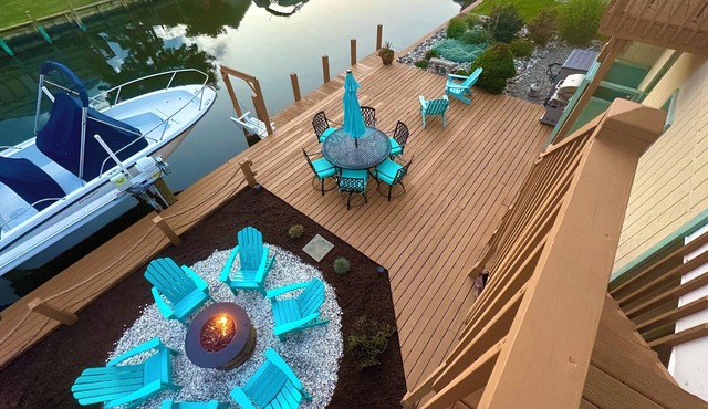 Private Canalfront House, Dock, Deck, Fire Pit, Parking, 7th house to the Beach