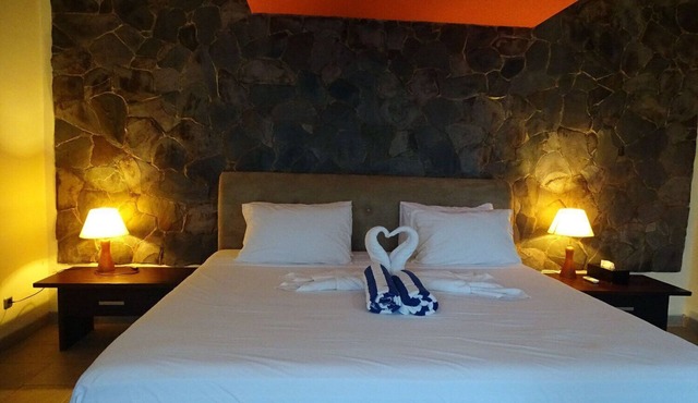 Private & charming 3-bedroom villa with ocean view in North Bali