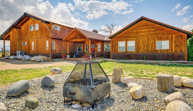 Private Clark Ranch Retreat w/Mountain Views!