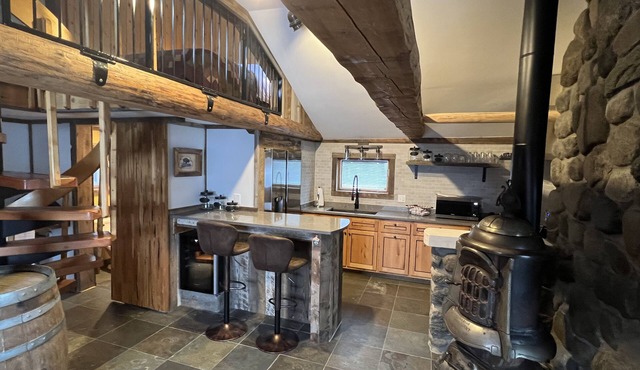 Private Custom Cabin on Yellowstone River with Breathtaking Views