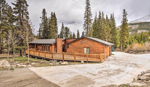 Private Deck & Hot Tub! Breckenridge Family Haven