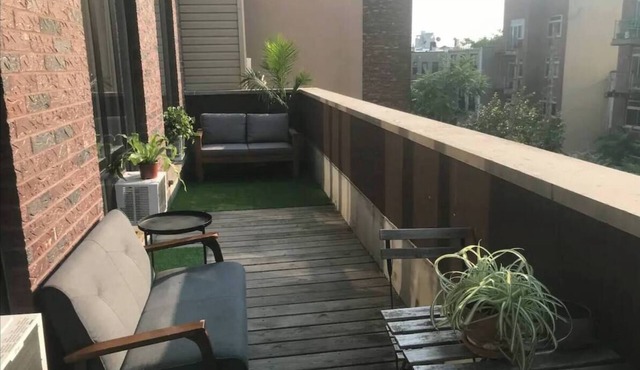 Private Deck Paradise