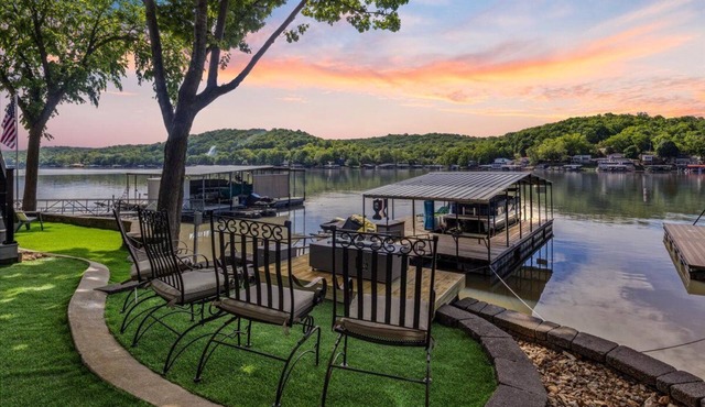 Private Dock, Bunkhouse, Firepit & Kayaks at MM45