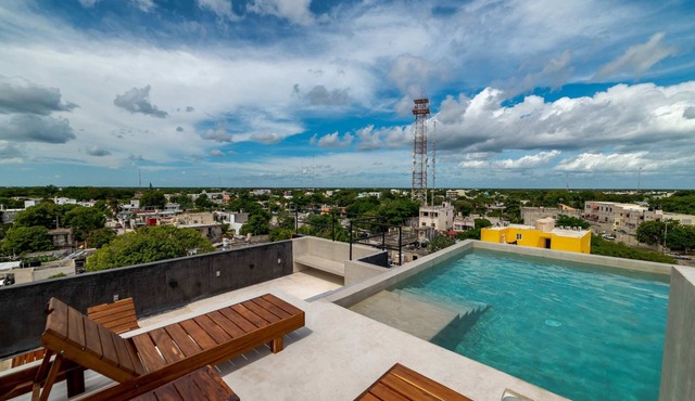 Private Downtown Studio w/Rooftop Pool