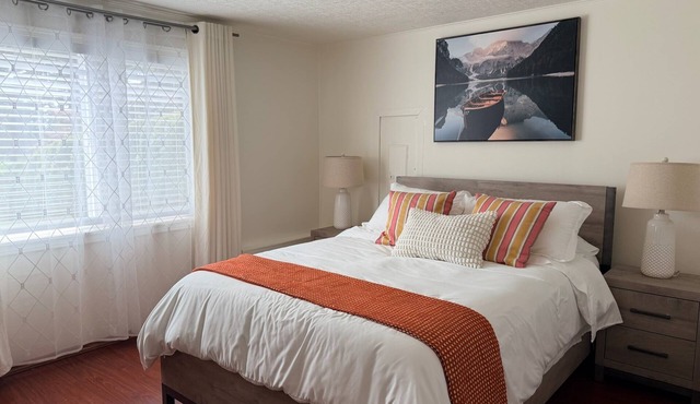 Private Edmonds Retreat 3BR 2BA Sleeps 6