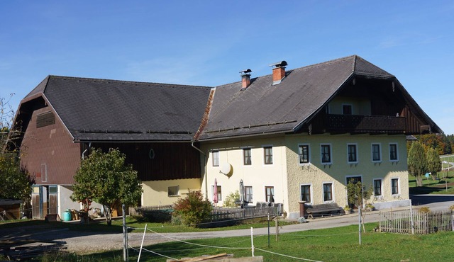 Private Farmhouse Escape: Ideal for up to 8 Guests