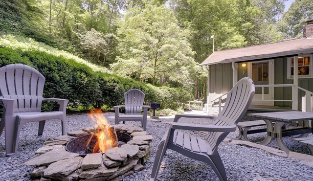 Private Fire Pit & Creek: Bryson City Retreat!