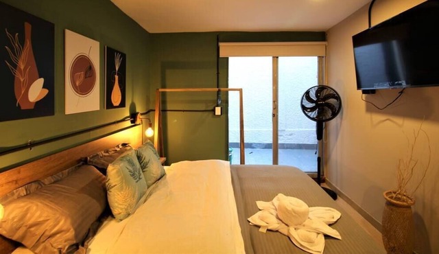 Private flat with internal patio ONE103