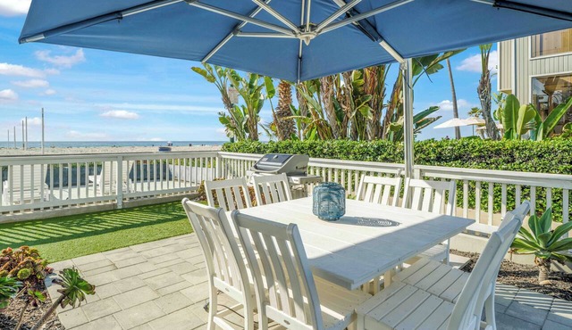 Private Ground Floor Oceanfront | Beach Toys + AC