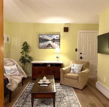 Private Guest Suit-Self Checkin-Near Downtown