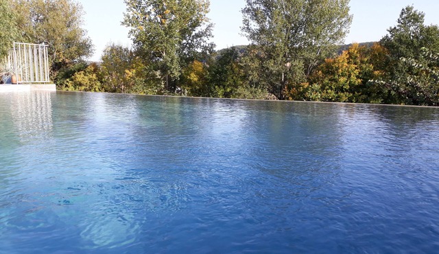 Private heated infinity pool Quiet countryside between Lauzerte Médiéval Montcuq