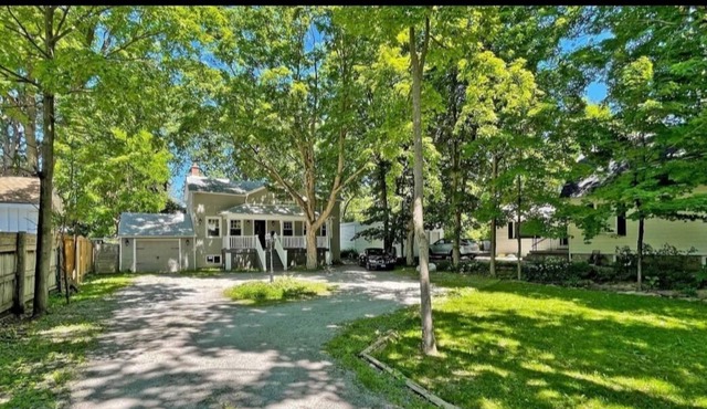 Private heritage home close to trails, parks and recreation