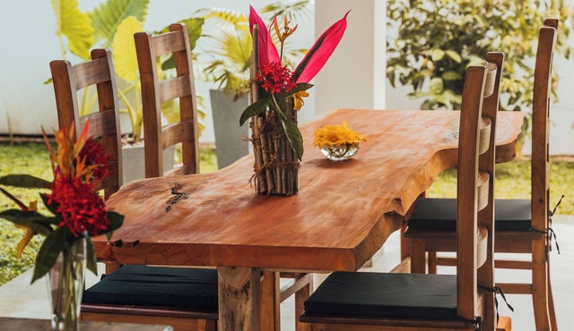 Private Home · Fiber WiFi · Workspace · 3min to Beach