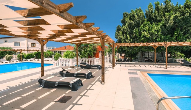 Private House with Common Pool in Kyrenia