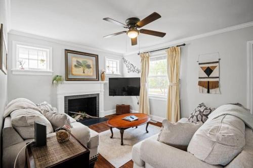 Private House + Yard Central Location to all RVA
