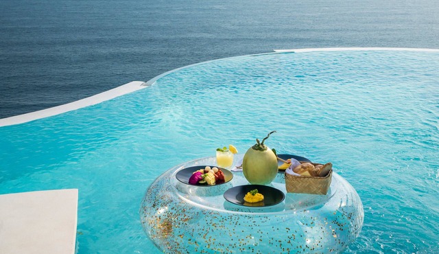 Private Jet Villa